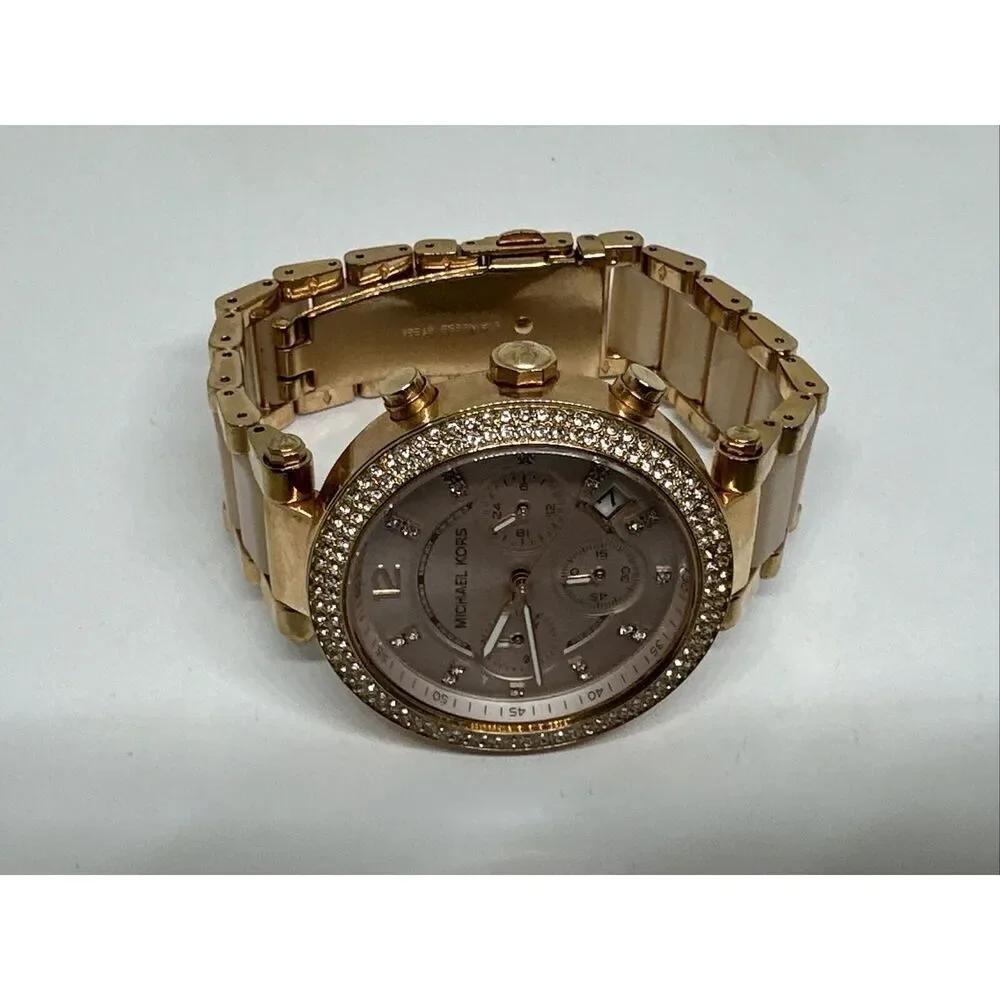 Michael Kors Parker MK5896 Women Rose Gold Analog Dial Quartz Wrist Watch NUL44